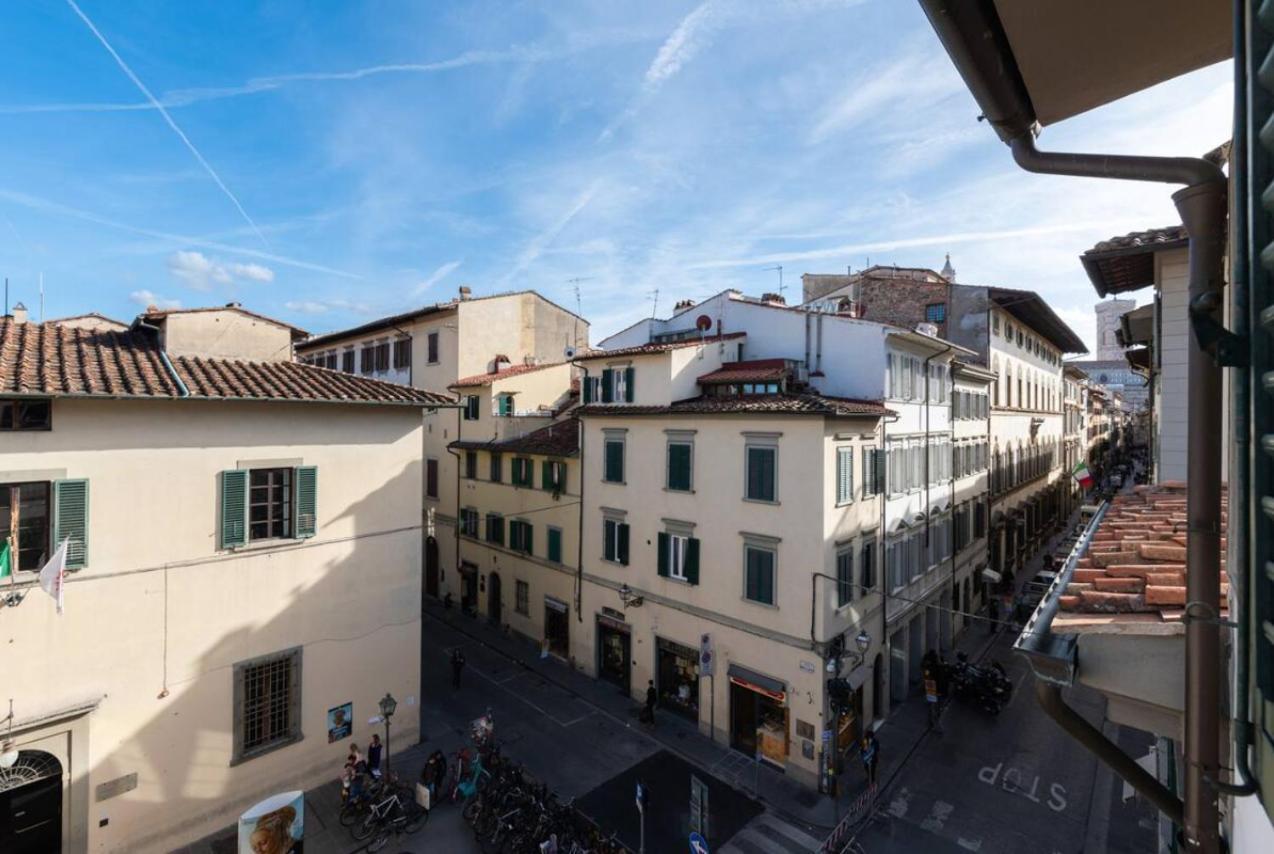 Via Ricasoli Apartment, Next To Accademia 佛罗伦萨 外观 照片